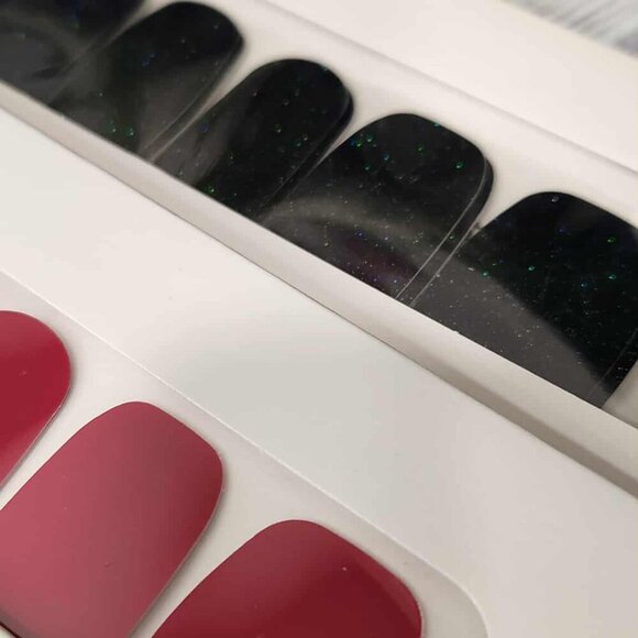 Retired Color Street- Heart Bundle - Picture 4 of 9